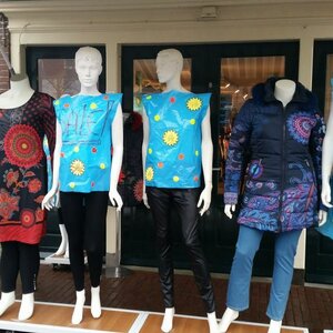 Jellie&#039;s Fashion Enkhuizen image 2
