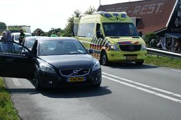 Kettingbotsing bij Broekerhaven, meerdere personen in ambulance nagekeken