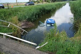 Auto te water na botsing