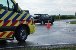 Auto te water na botsing