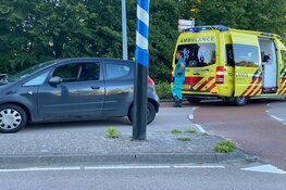Fietser belandt in ziekenhuis na botsing met auto in Bovenkarspel