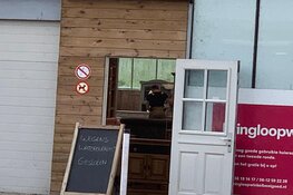 Wateroverlast bij kringloopwinkel in Enkhuizen