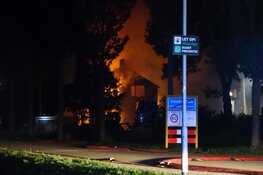 Brand legt woning in de as in Venhuizen