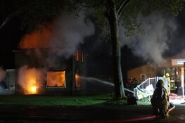 Brand legt woning in de as in Venhuizen