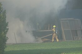 Brand in manege in Venhuizen snel onder controle