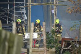 Brand in manege in Venhuizen snel onder controle