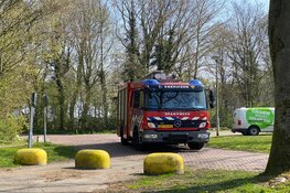 Beginnende brand aan grasmaaier snel onder controle
