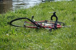 Wielrenner gewond bij botsing met auto