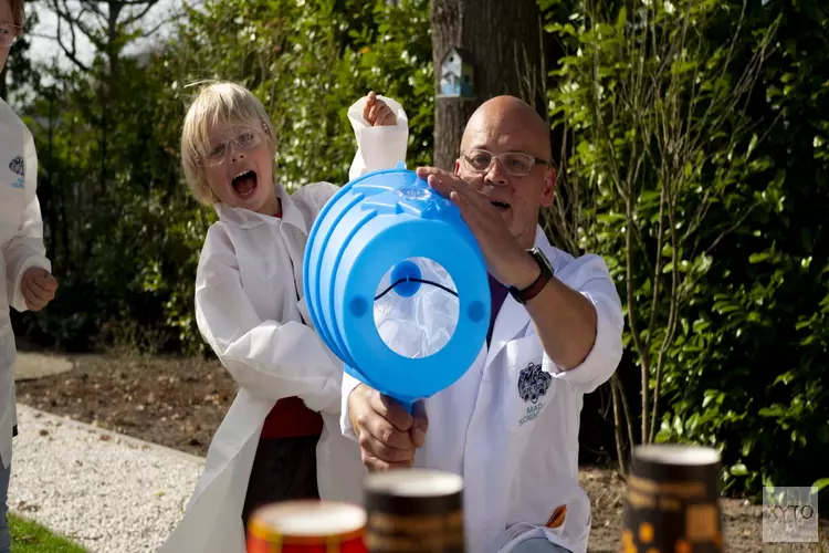 MAD Science zomerkamp bij Hertenkamp Enkhuizen
