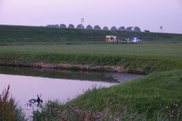 Motorrijder te water geraakt bij Venhuizen