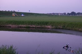 Motorrijder te water geraakt bij Venhuizen