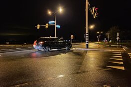 Automobilist vlucht na botsing in Enkhuizen