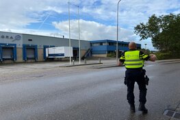 Brand bij doodskistenmakerij in Enkhuizen