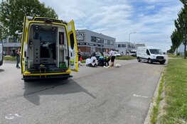 Scootmobiel-bestuurder en fietser botsen op elkaar in Enkhuizen