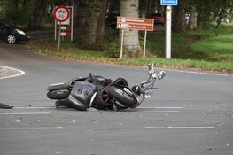 Scooterrijder zwaargewond na botsing in Bovenkarspel