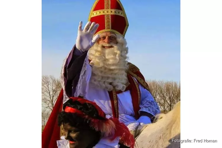 Sint Maarten en Sinterklaas optocht in Enkhuizen
