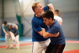 Shuai Jiao worstelschool uit Enkhuizen naar Frankrijk