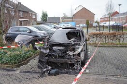 Politieonderzoek: Auto in brand in Grootebroek
