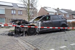 Politieonderzoek: Auto in brand in Grootebroek