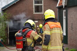 Sprake van asbest bij brand in schuur in Bovenkarspel