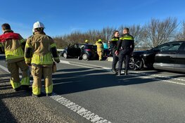 Gewonden bij botsing op Markerwaarddijk in Enkhuizen