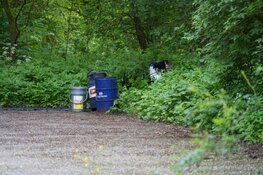 Dumping van vaten in Streekbos Bovenkarspel