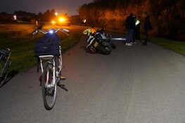 Motoragent 'tikt' fietser aan in Bovenkarspel