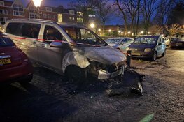Bestelbus in brand aan Waaigat in Enkhuizen