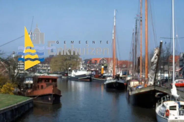 Gemeente Enkhuizen moet bezuinigen