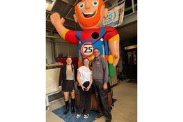 Dennis Smit 25 jaar bij Harder Natuursteen