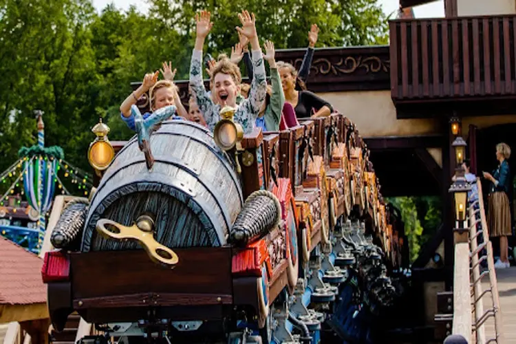 Hoogspanning in de Efteling: Python Stil, duurzaamheid in beweging