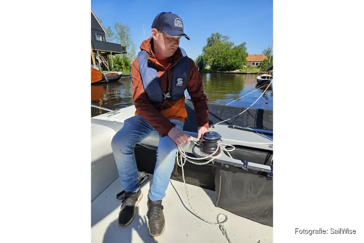 Succesvolle editie van 'Blind Varen op je Gevoel' bij SailWise – Watersporten biedt mensen met een visuele beperking gevoel van vrijheid!