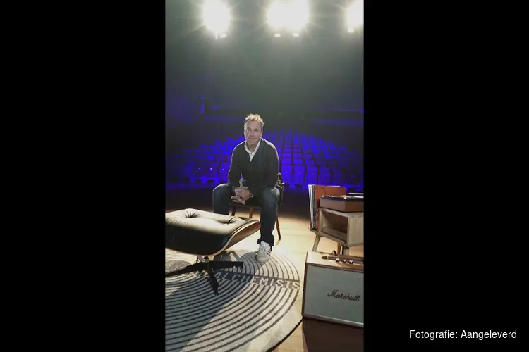 Bas Erlings praat in Bovenkarspel over populisme en lokale politiek