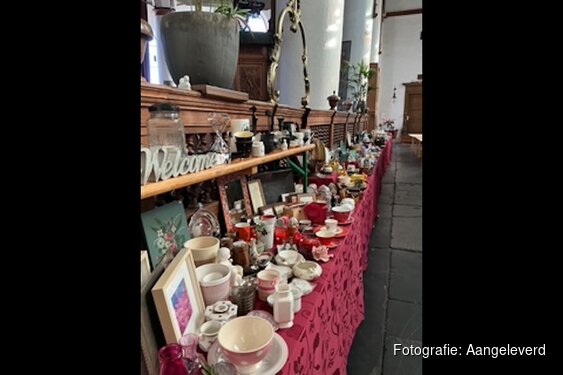 Lentemarkt in Bonifaciuskerk