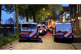 Man springt haven in tijdens achtervolging