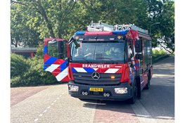 Hulpdiensten massaal gealarmeerd voor industriebrand bij bedrijf aan het Voorland in Enkhuizen