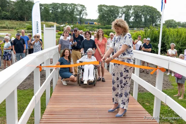 Simon N. Groot brug feestelijk geopend als nieuwe toegang tot de Garden