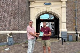 Enkhuizen schittert in Michelingids: de stad, de Drommedaris en het Zuiderzeemuseum ontvangen sterren