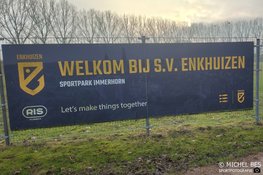 SV Enkhuizen en De Zouaven geven elkaar niets toe in derby op eerste speeldag