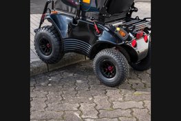 Commandeur Revalidatie-Techniek: Dé landelijke specialist in elektrische rolstoelen en maatwerk