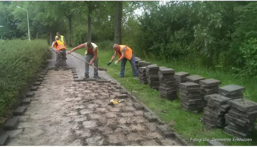 Herstellen straatwerk Dijk