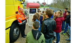 Leerlingen groep 8 krijgen verkeersles 'dode hoek'