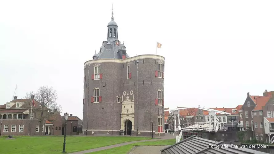 Enkhuizen schikt met architect om nabetaling renovatie Drommedaris