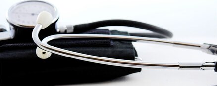 Eerste zorgpremies bekend: lichte stijging, maar minder dan verwacht