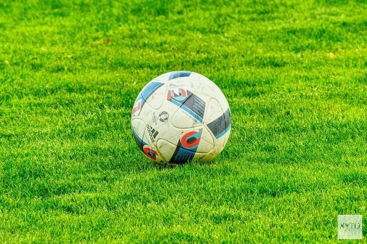 Voetballer uit Enkhuizen gaat vrijuit: te weinig bewijs voor geven van elleboogstoot
