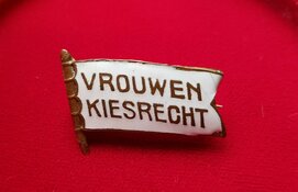 Tentoonstelling &#39;Stemt Hoopvol&#39;, 100 jaar vrouwenkiesrecht in Noord-Holland