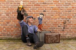 Poppenkastvoorstelling pittige tijden