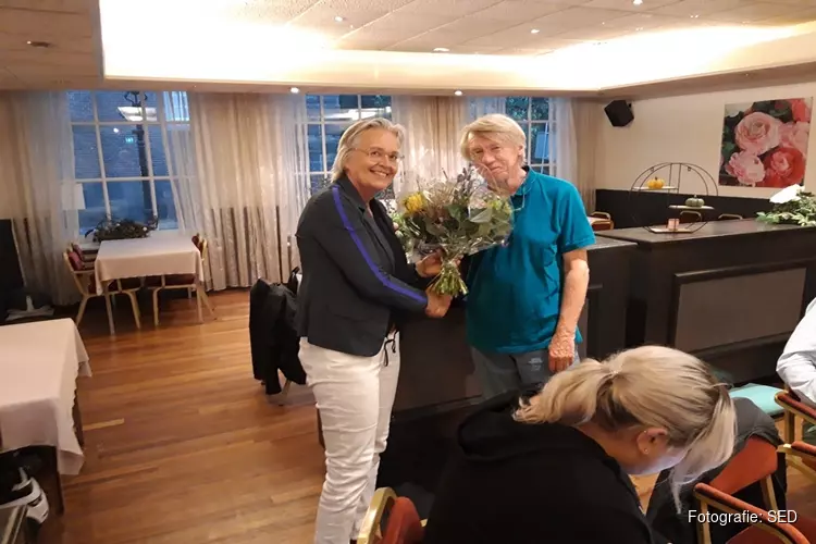 Warm afscheid participatieraadslid Dick Hage