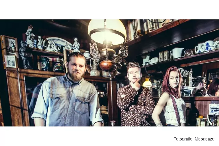 Bleus Rockband Moondaze naar Enkhuizen